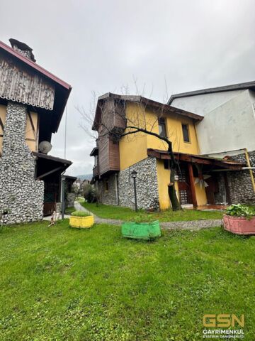 7-SAPANCADA SİTE İÇERİSİNDE SATILIK TRİBLEKS VİLLA